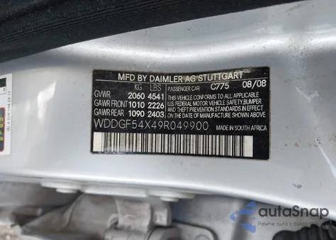 2009 Mercedes-Benz C 300 z USA, uszkodzony, nr VIN WDDGF54X49R049900